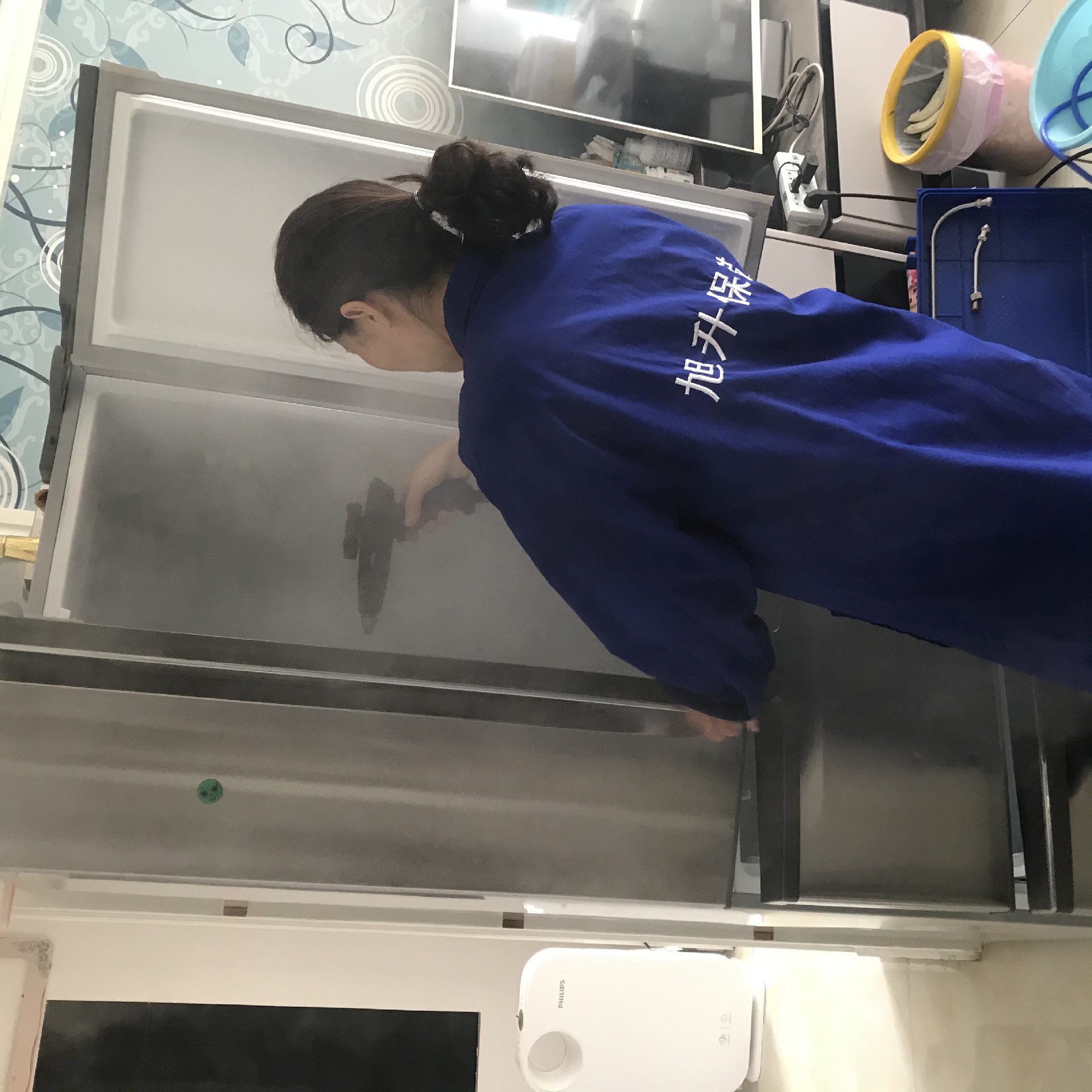 亚洲综合熟女久久久30P家（jiā）政----冰箱清洗