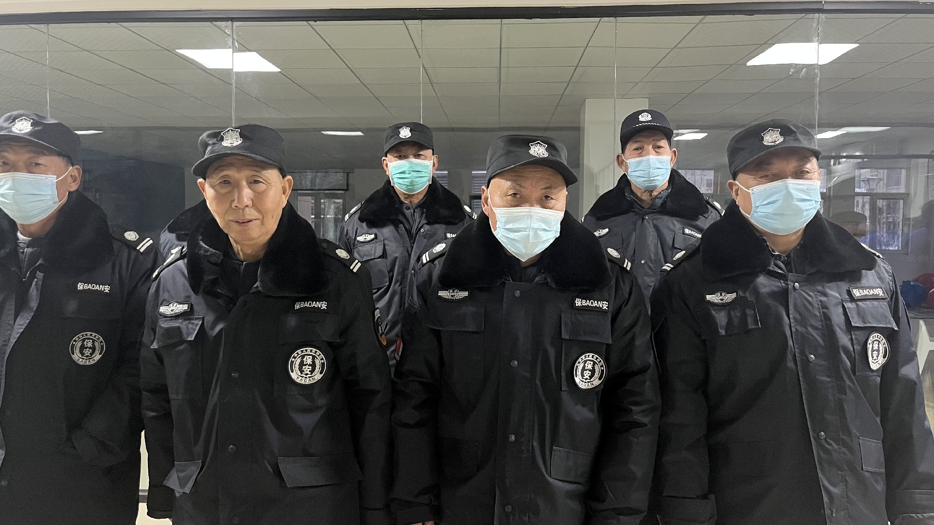亚洲综合熟女久久久30P物業----保安服務